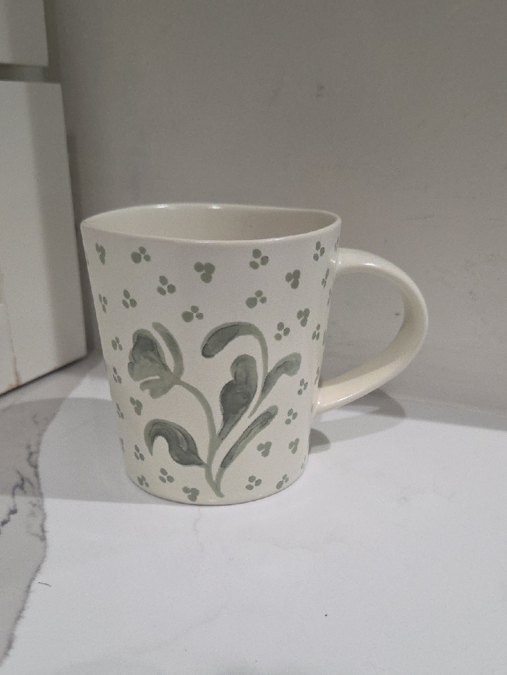 Stoneware Aralia Mug Green – Threshold Easter 2026